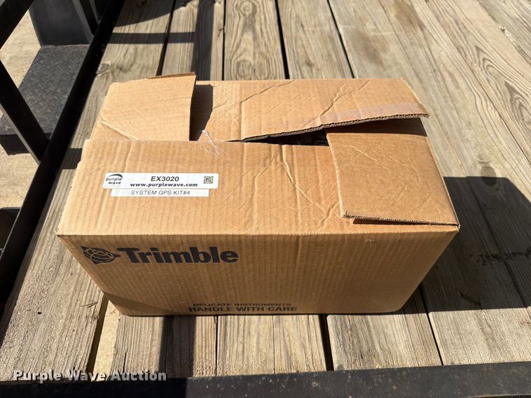 image for item EX3020 Trimble GPS