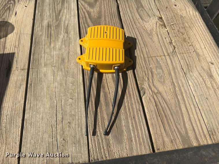 image for item EX3020 Trimble GPS