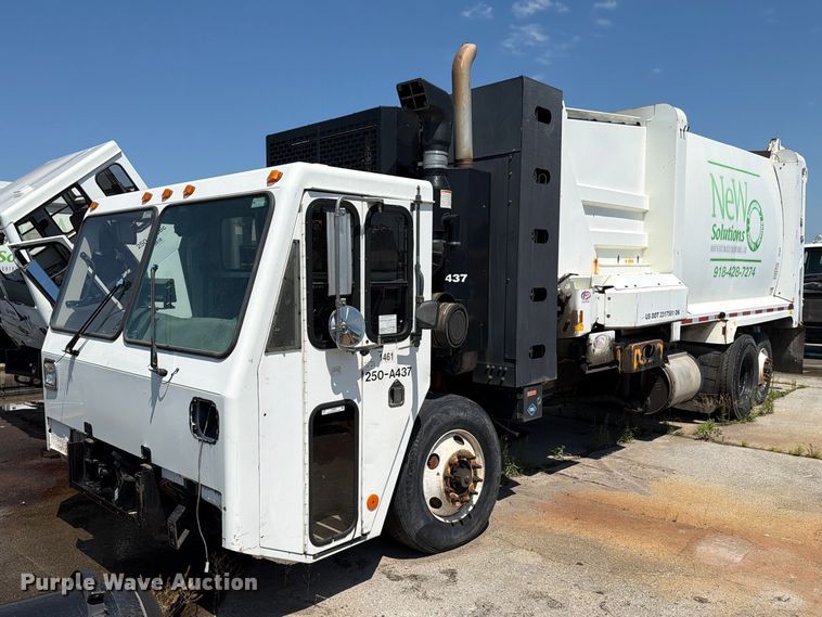 2012 Crane Carrier Low Entry refuse truck
