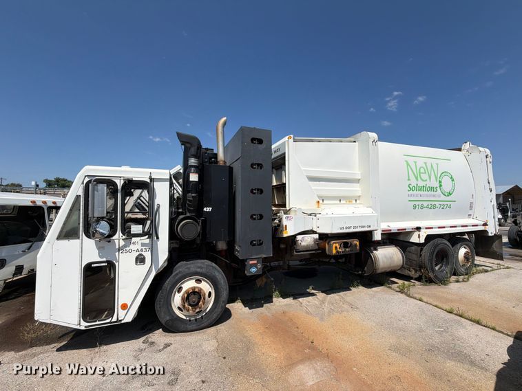 image for item EX4031 2012 Crane Carrier Low Entry refuse truck