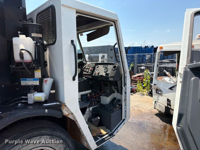 image for item EX4031 2012 Crane Carrier Low Entry refuse truck
