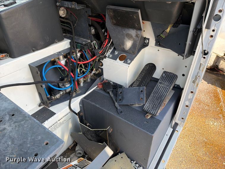image for item EX4031 2012 Crane Carrier Low Entry refuse truck