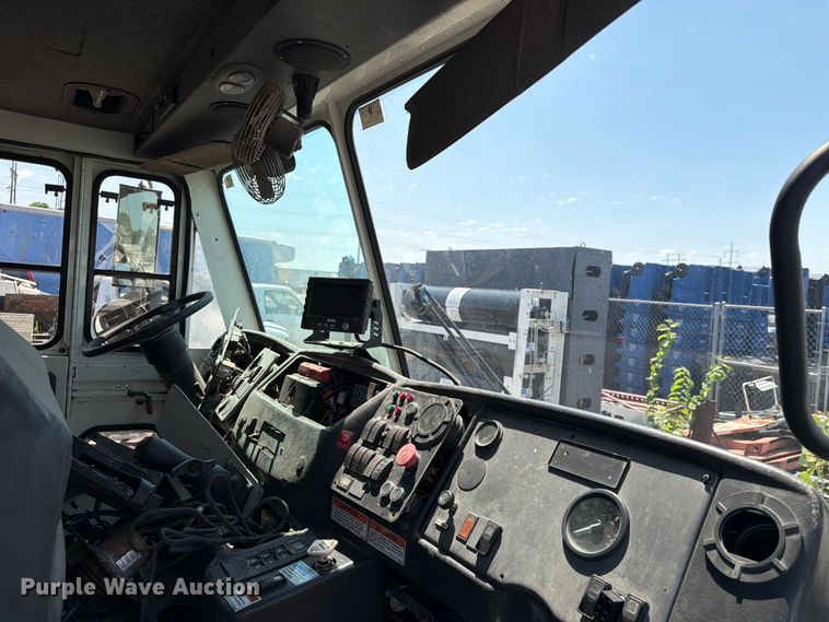 image for item EX4031 2012 Crane Carrier Low Entry refuse truck