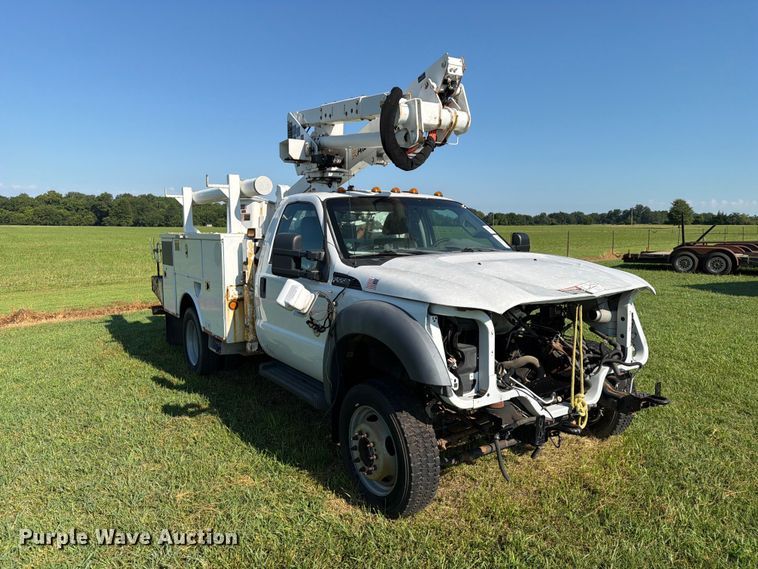 image for item EX4039 2011 Ford F-550 bucket truck