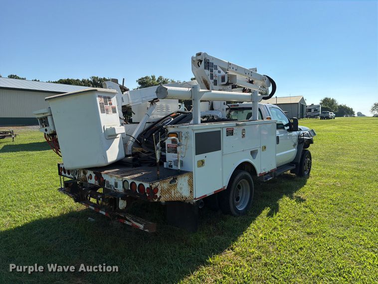 image for item EX4039 2011 Ford F-550 bucket truck