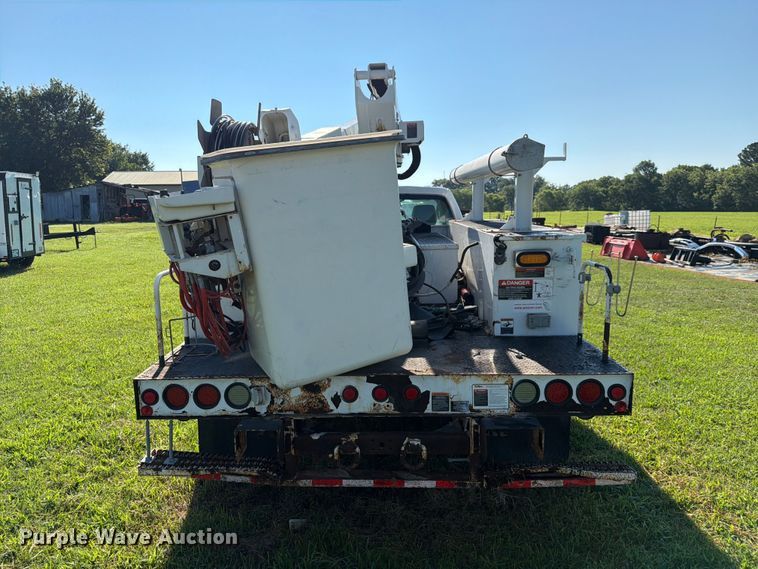 image for item EX4039 2011 Ford F-550 bucket truck