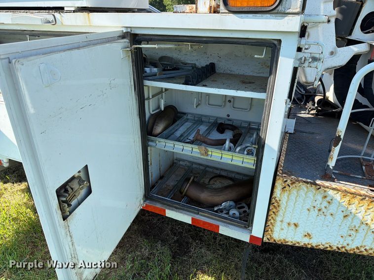 image for item EX4039 2011 Ford F-550 bucket truck