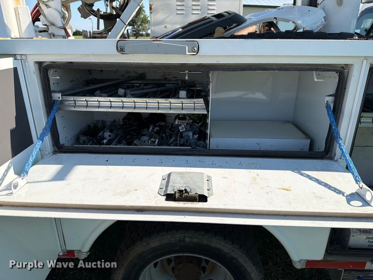 image for item EX4039 2011 Ford F-550 bucket truck