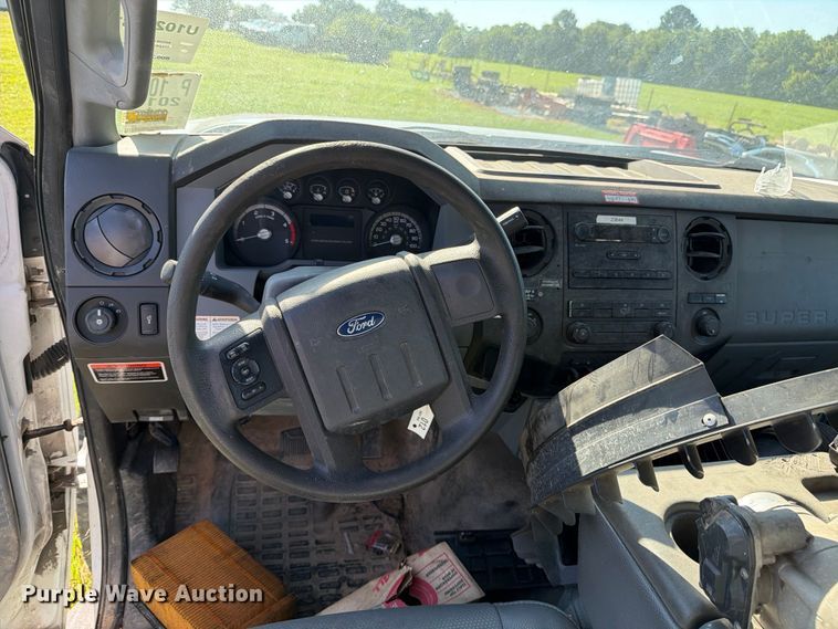 image for item EX4039 2011 Ford F-550 bucket truck
