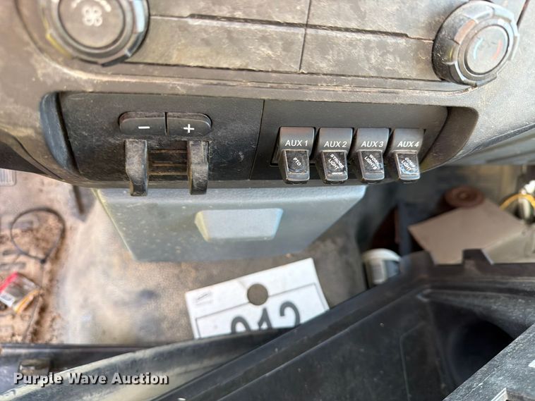 image for item EX4039 2011 Ford F-550 bucket truck