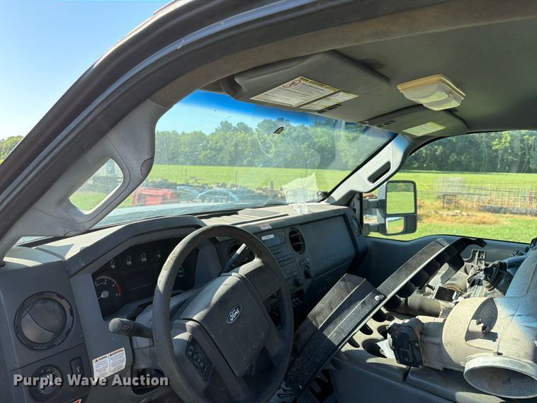 image for item EX4039 2011 Ford F-550 bucket truck