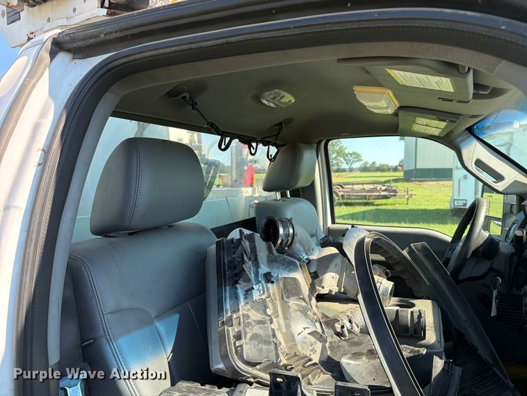 image for item EX4039 2011 Ford F-550 bucket truck
