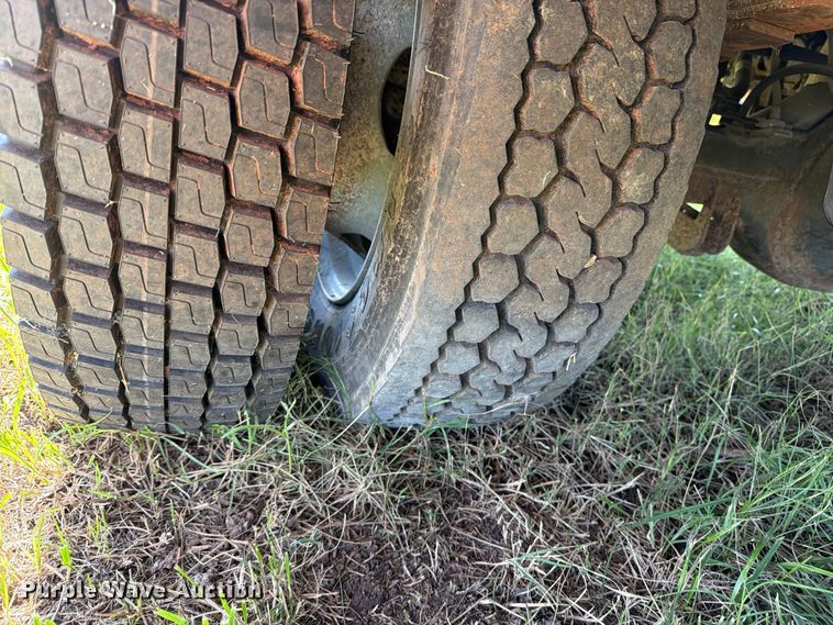image for item EX4039 2011 Ford F-550 bucket truck