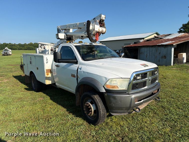 image for item EX4040 2011 Dodge Ram 5500 bucket truck