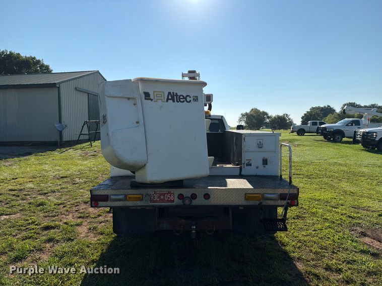 image for item EX4040 2011 Dodge Ram 5500 bucket truck