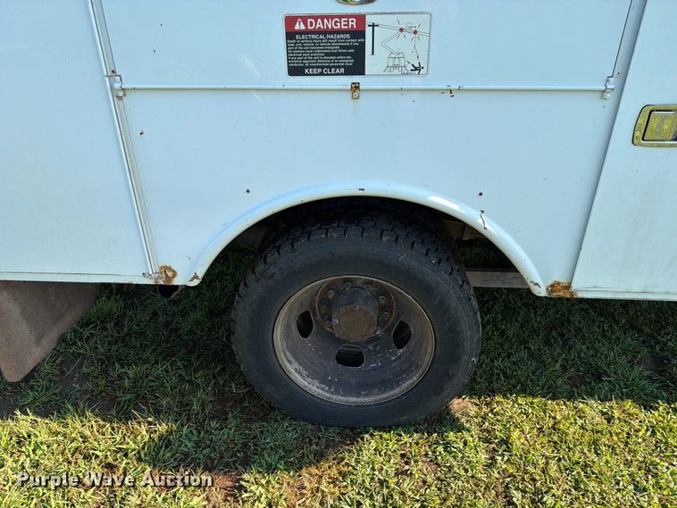 image for item EX4040 2011 Dodge Ram 5500 bucket truck
