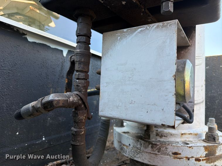 image for item EX4040 2011 Dodge Ram 5500 bucket truck