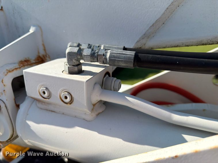 image for item EX4040 2011 Dodge Ram 5500 bucket truck