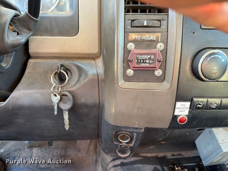 image for item EX4040 2011 Dodge Ram 5500 bucket truck