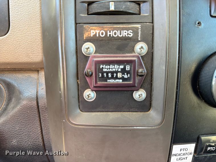 image for item EX4040 2011 Dodge Ram 5500 bucket truck