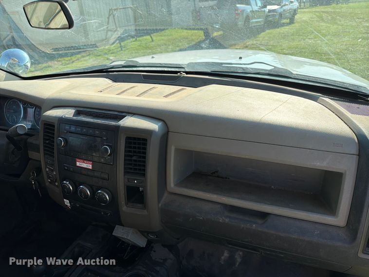 image for item EX4040 2011 Dodge Ram 5500 bucket truck