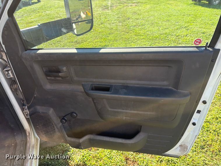 image for item EX4040 2011 Dodge Ram 5500 bucket truck