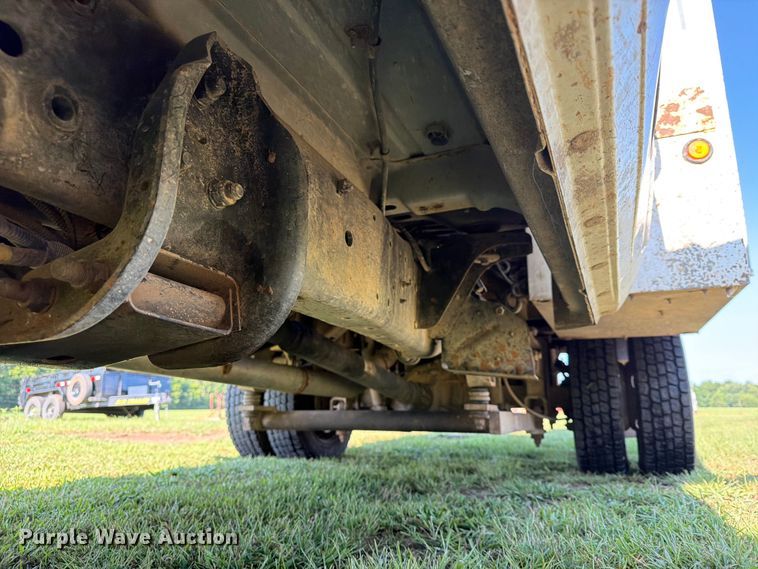 image for item EX4040 2011 Dodge Ram 5500 bucket truck