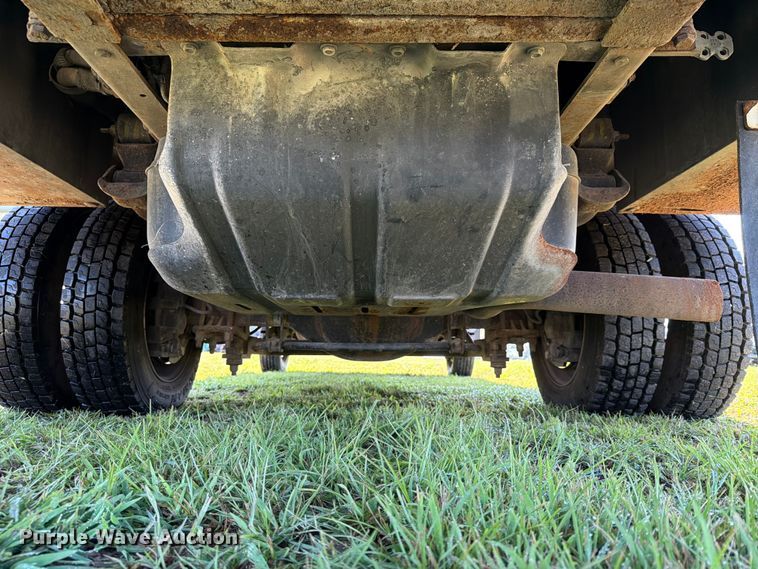 image for item EX4040 2011 Dodge Ram 5500 bucket truck