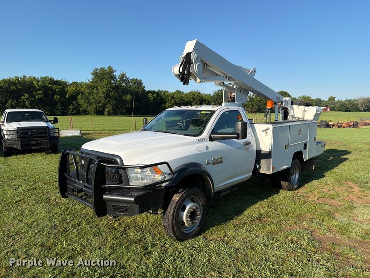 2016 RAM 5500 bucket truck