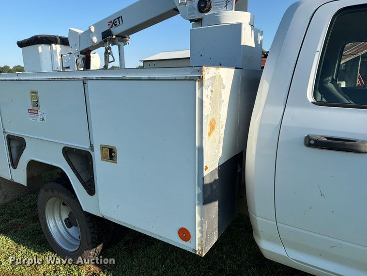 image for item EX4041 2016 RAM 5500 bucket truck