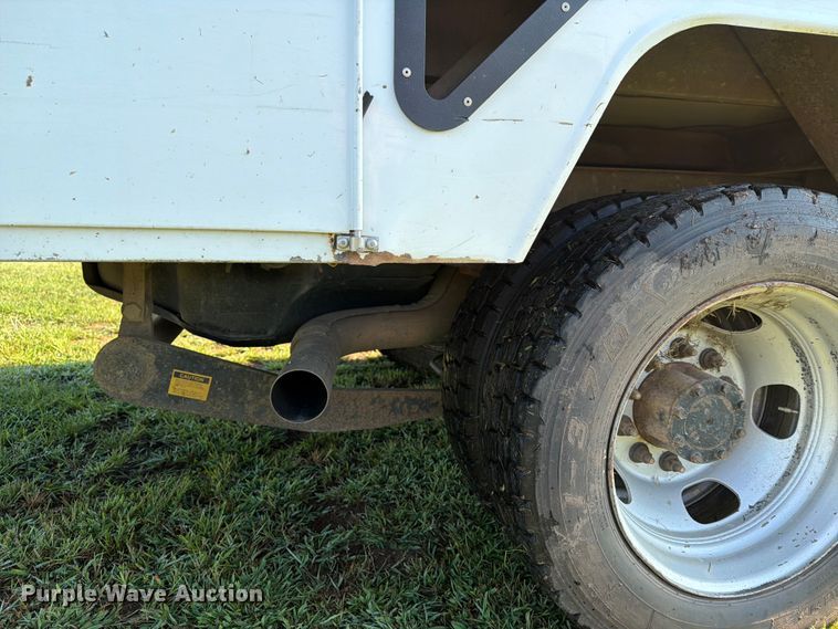 image for item EX4041 2016 RAM 5500 bucket truck