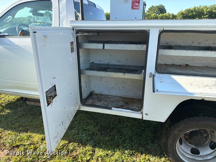 image for item EX4041 2016 RAM 5500 bucket truck
