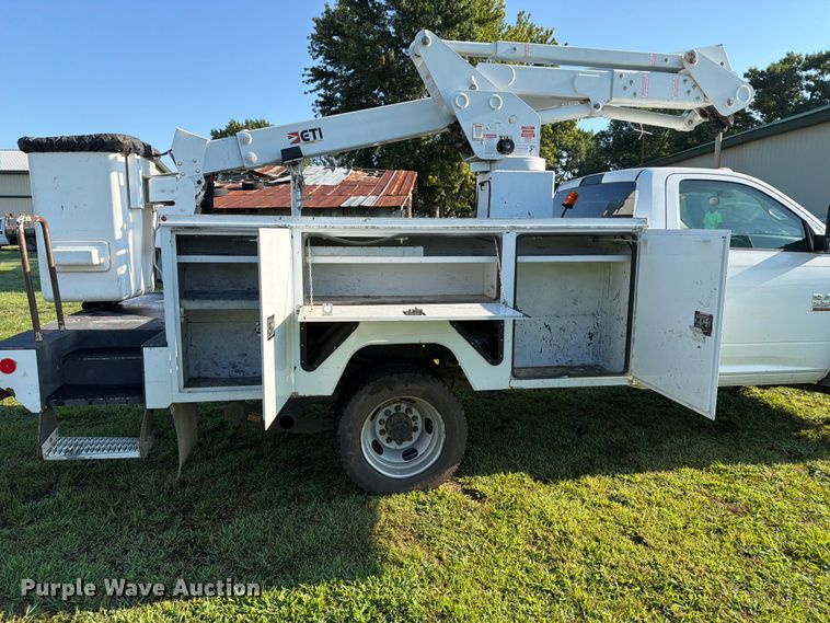 image for item EX4041 2016 RAM 5500 bucket truck
