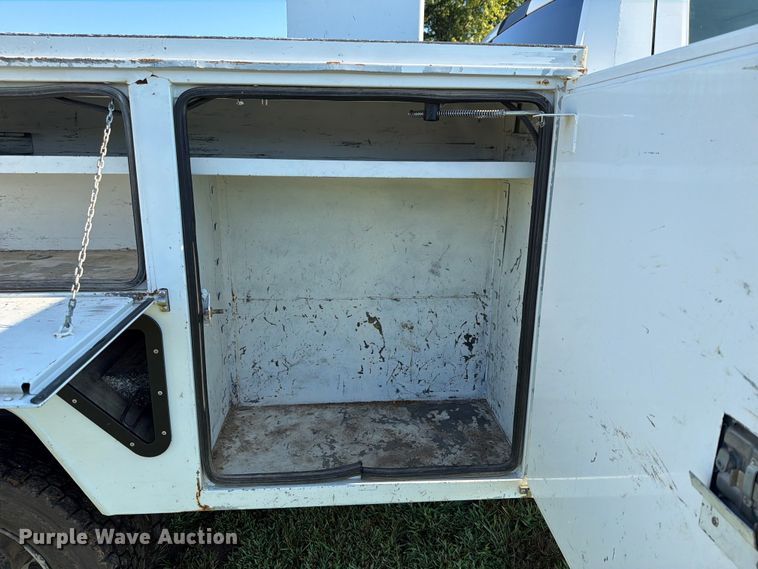 image for item EX4041 2016 RAM 5500 bucket truck