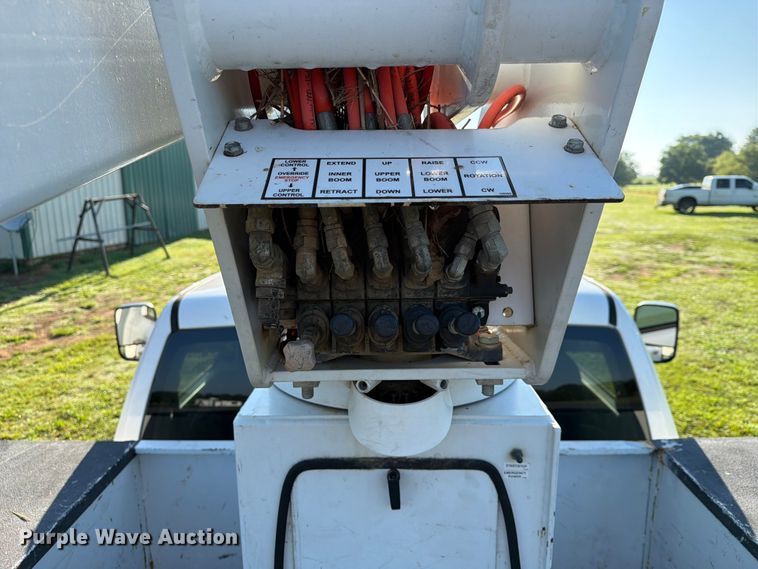 image for item EX4041 2016 RAM 5500 bucket truck