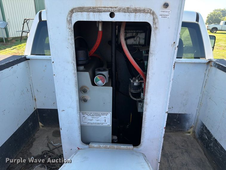 image for item EX4041 2016 RAM 5500 bucket truck