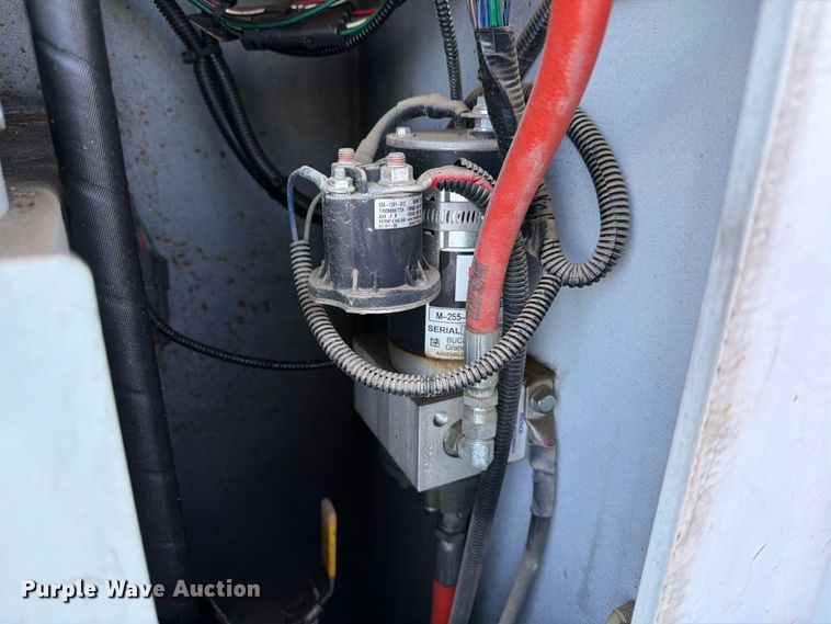 image for item EX4041 2016 RAM 5500 bucket truck