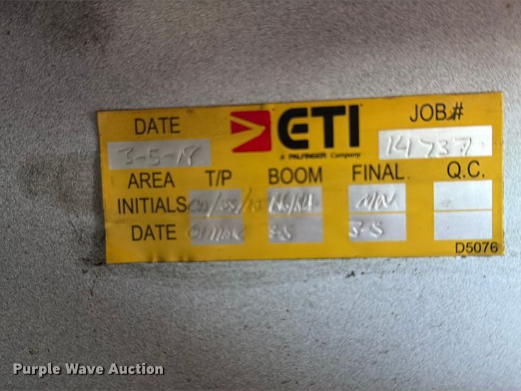 image for item EX4041 2016 RAM 5500 bucket truck