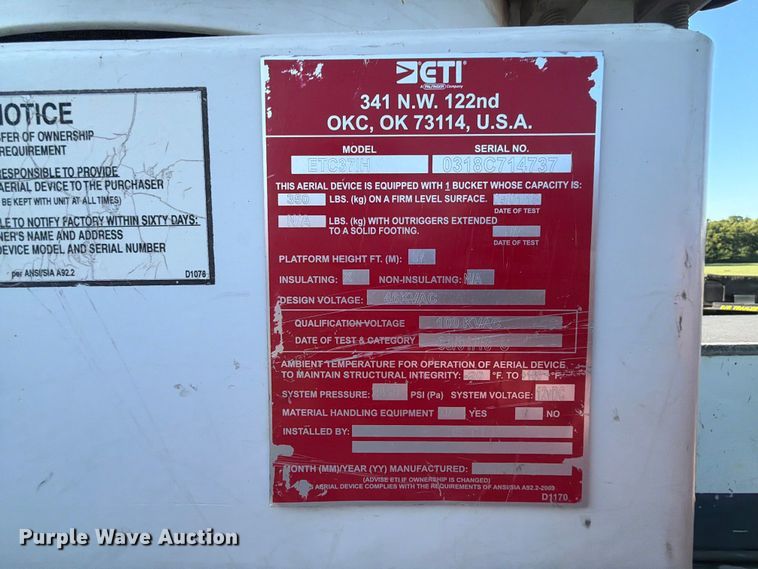 image for item EX4041 2016 RAM 5500 bucket truck