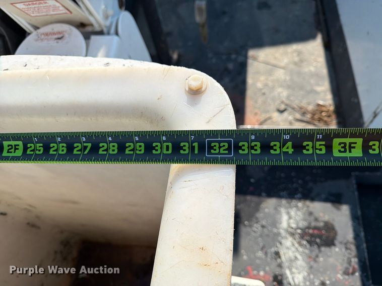 image for item EX4041 2016 RAM 5500 bucket truck