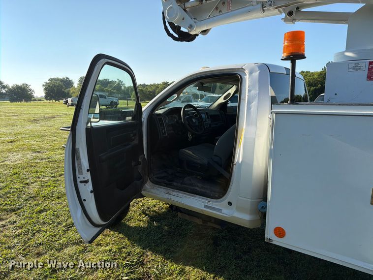 image for item EX4041 2016 RAM 5500 bucket truck
