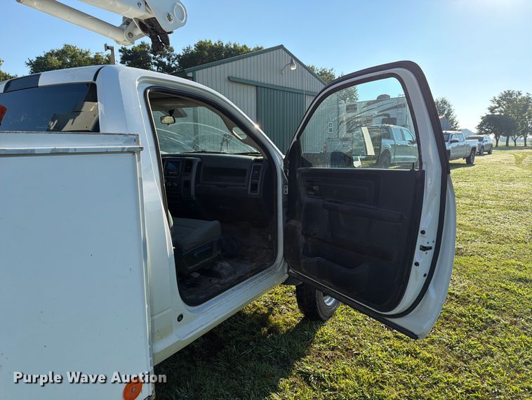 image for item EX4041 2016 RAM 5500 bucket truck