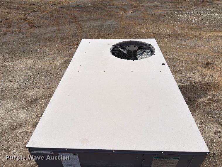 image for item EX4051 Carrier 50TFQ004--D601GA heat pump