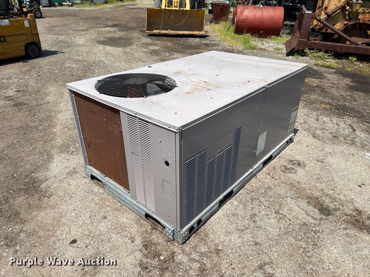 image for item EX4052 Carrier 50TFQ004--D681G heat pump