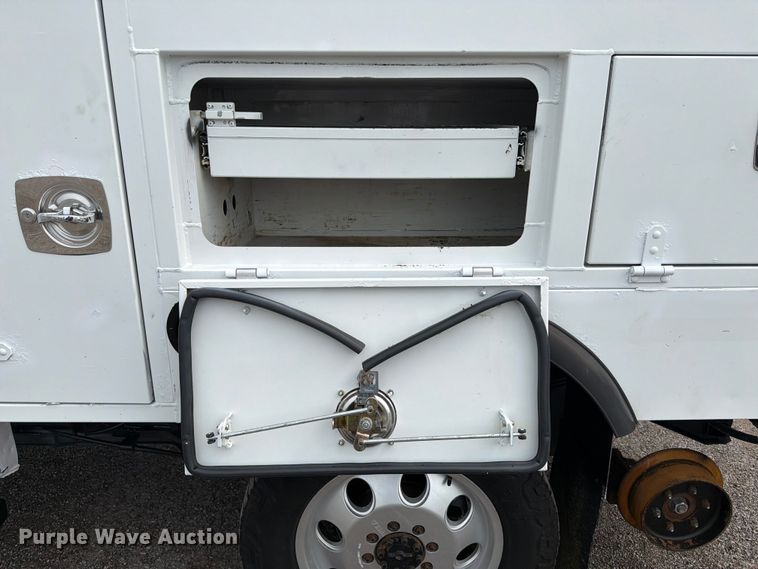 image for item FB4968 2015 Ford F250 Super Duty Ext. Cab utility bed pickup truck