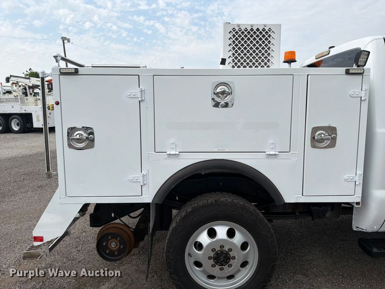 image for item FB4968 2015 Ford F250 Super Duty Ext. Cab utility bed pickup truck