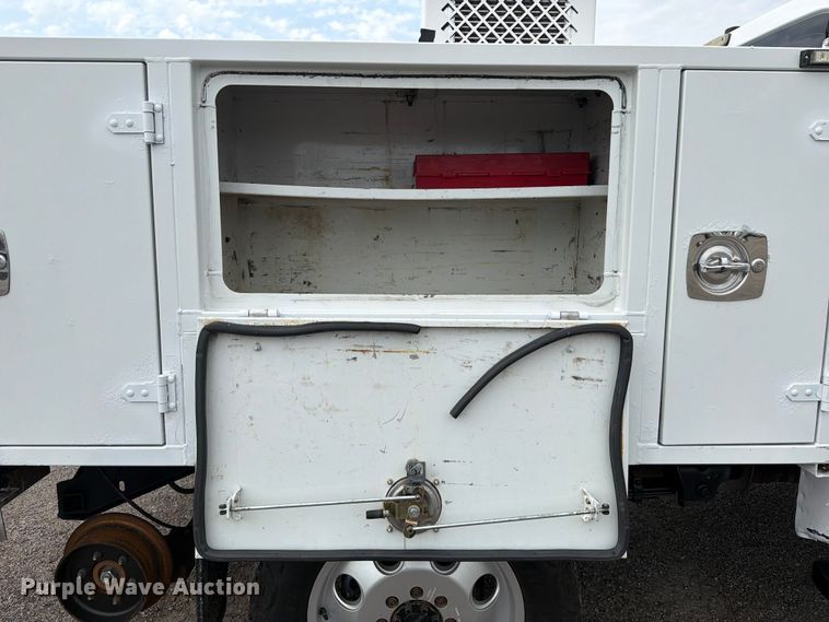 image for item FB4968 2015 Ford F250 Super Duty Ext. Cab utility bed pickup truck