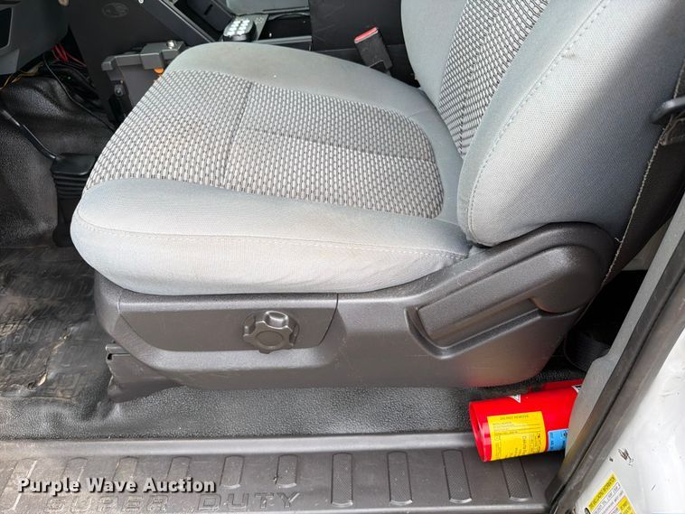image for item FB4968 2015 Ford F250 Super Duty Ext. Cab utility bed pickup truck