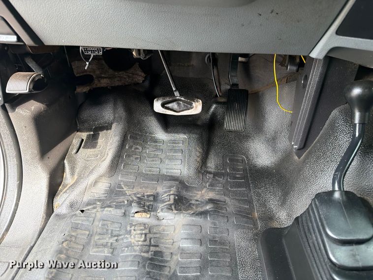 image for item FB4968 2015 Ford F250 Super Duty Ext. Cab utility bed pickup truck