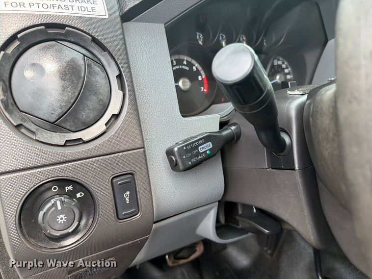 image for item FB4968 2015 Ford F250 Super Duty Ext. Cab utility bed pickup truck